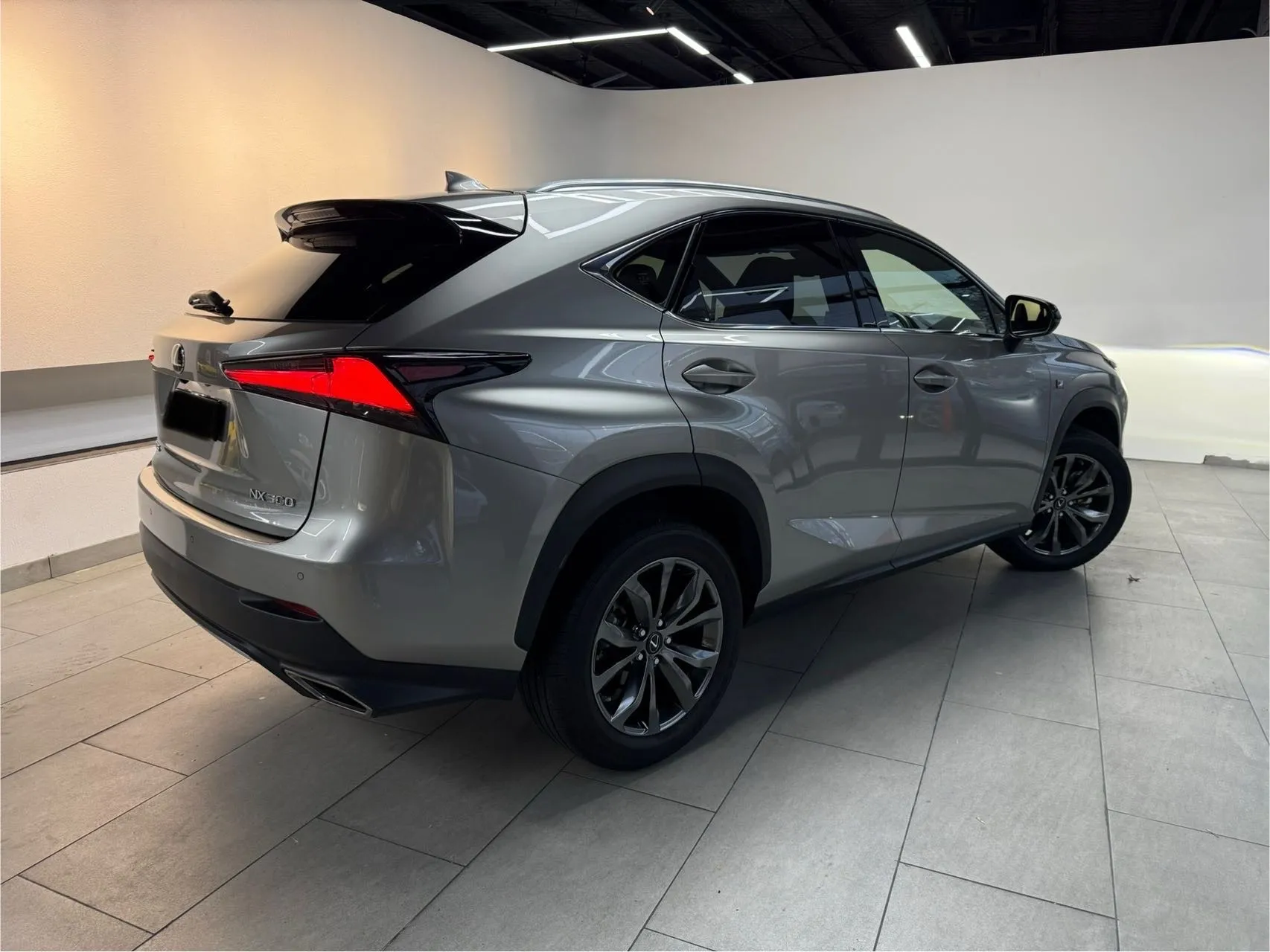 2020 Lexus NX300 F Sport 4