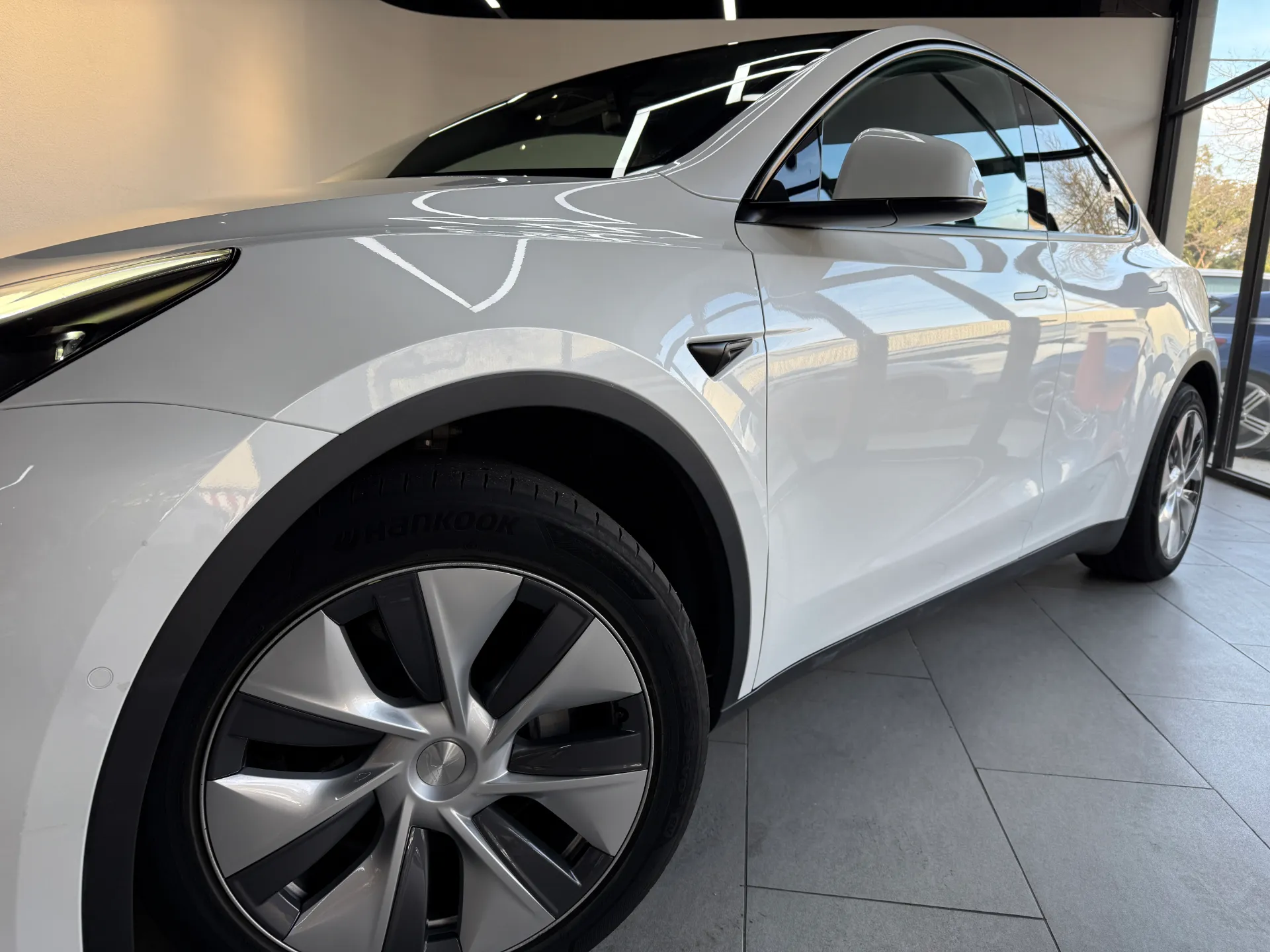 2023 Tesla Model Y Long Range 2