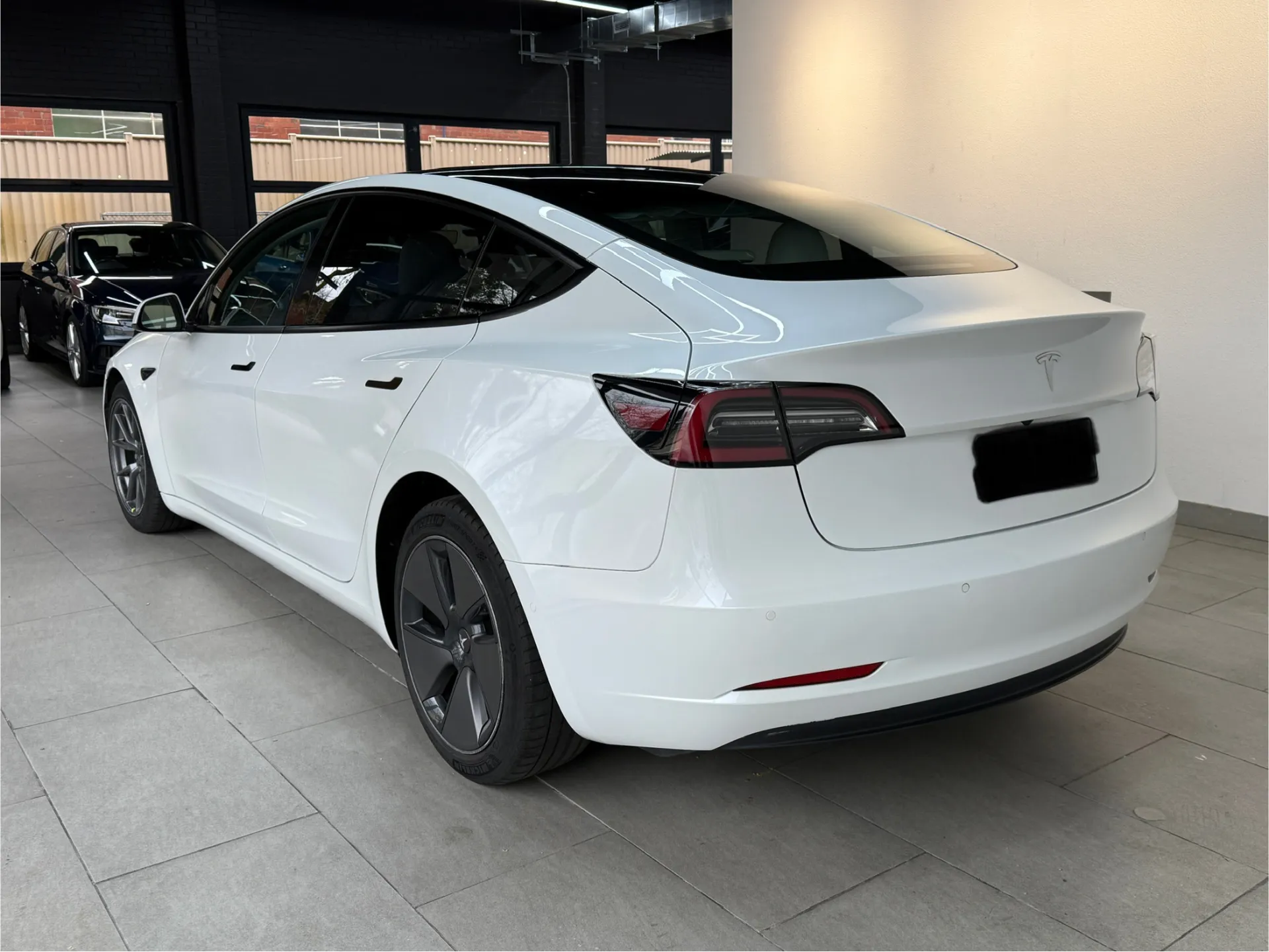 2021 Tesla Model 3 Standard Range Plus 3