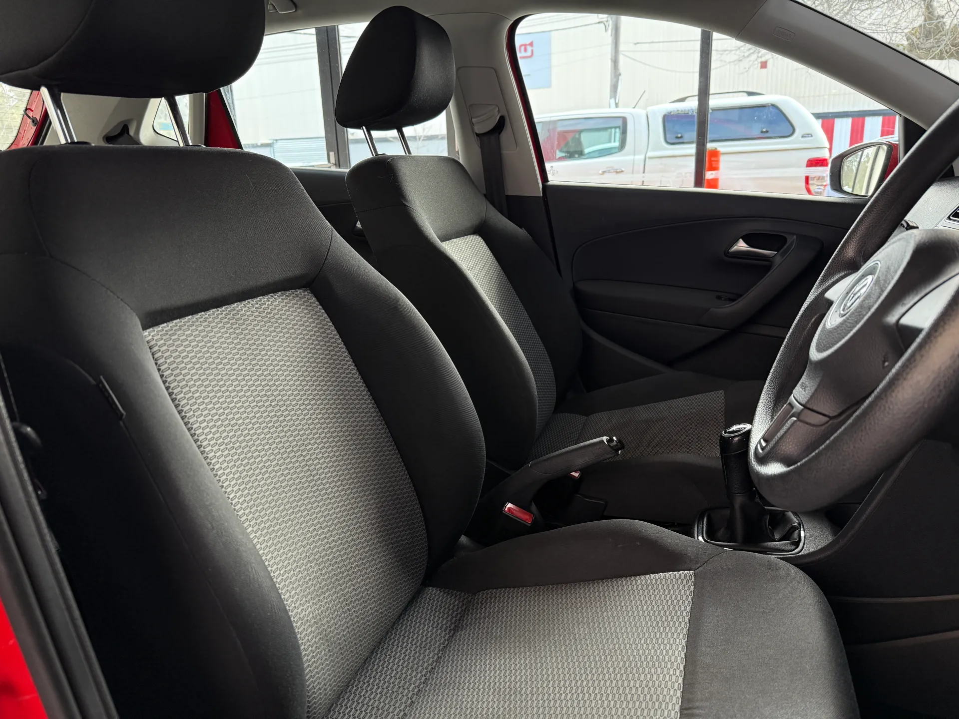 2012 Volkswagen Polo 5