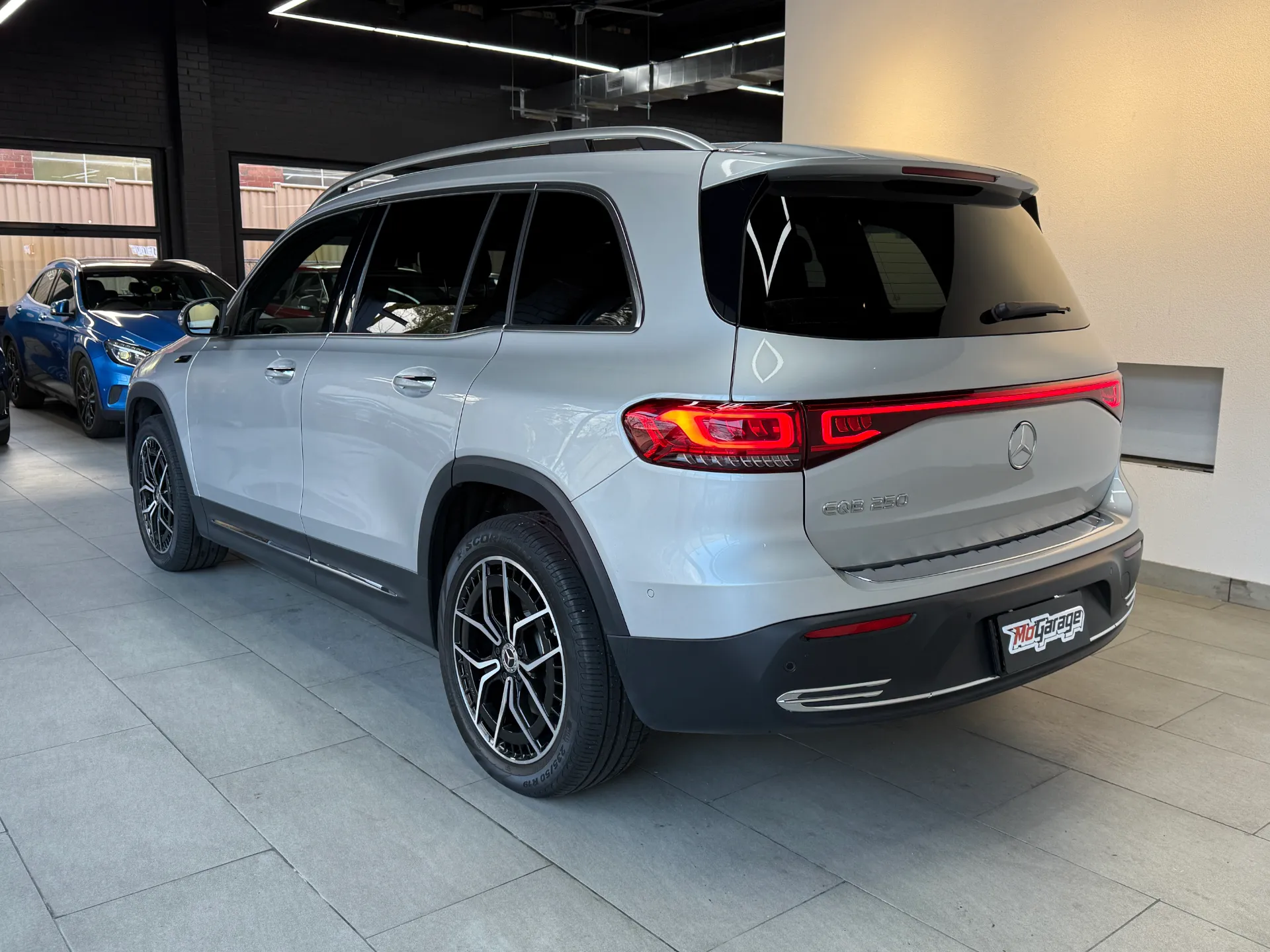 2022 Mercedes-Benz EQB 250 4