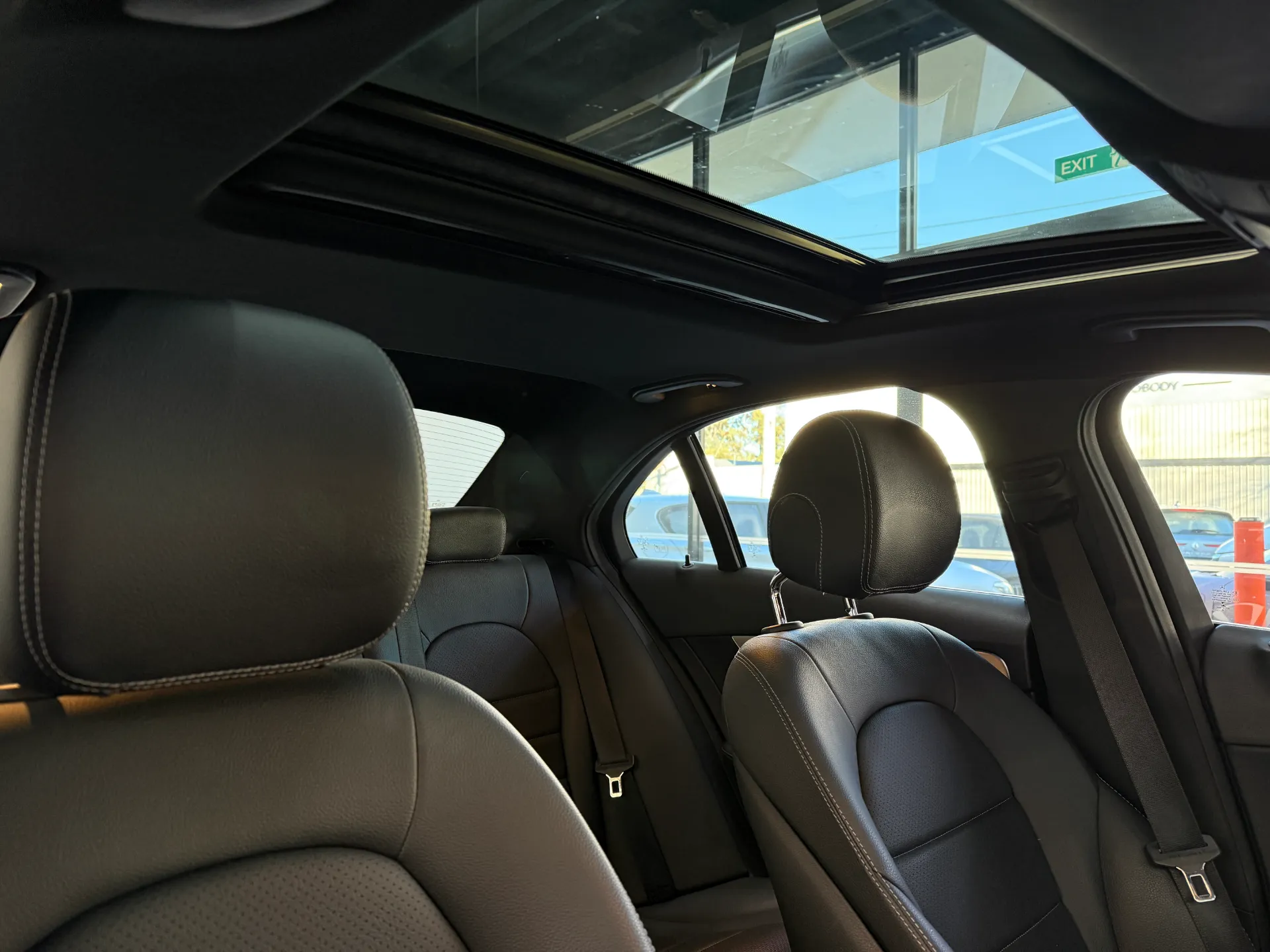 2018 Mercedes-Benz C-Class C200 6