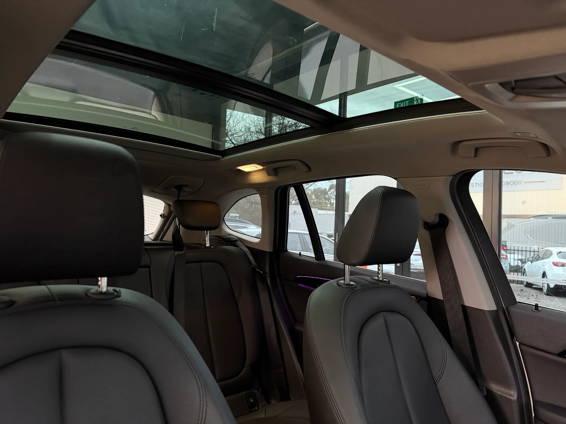 2021 BMW X1 sDrive20i 6