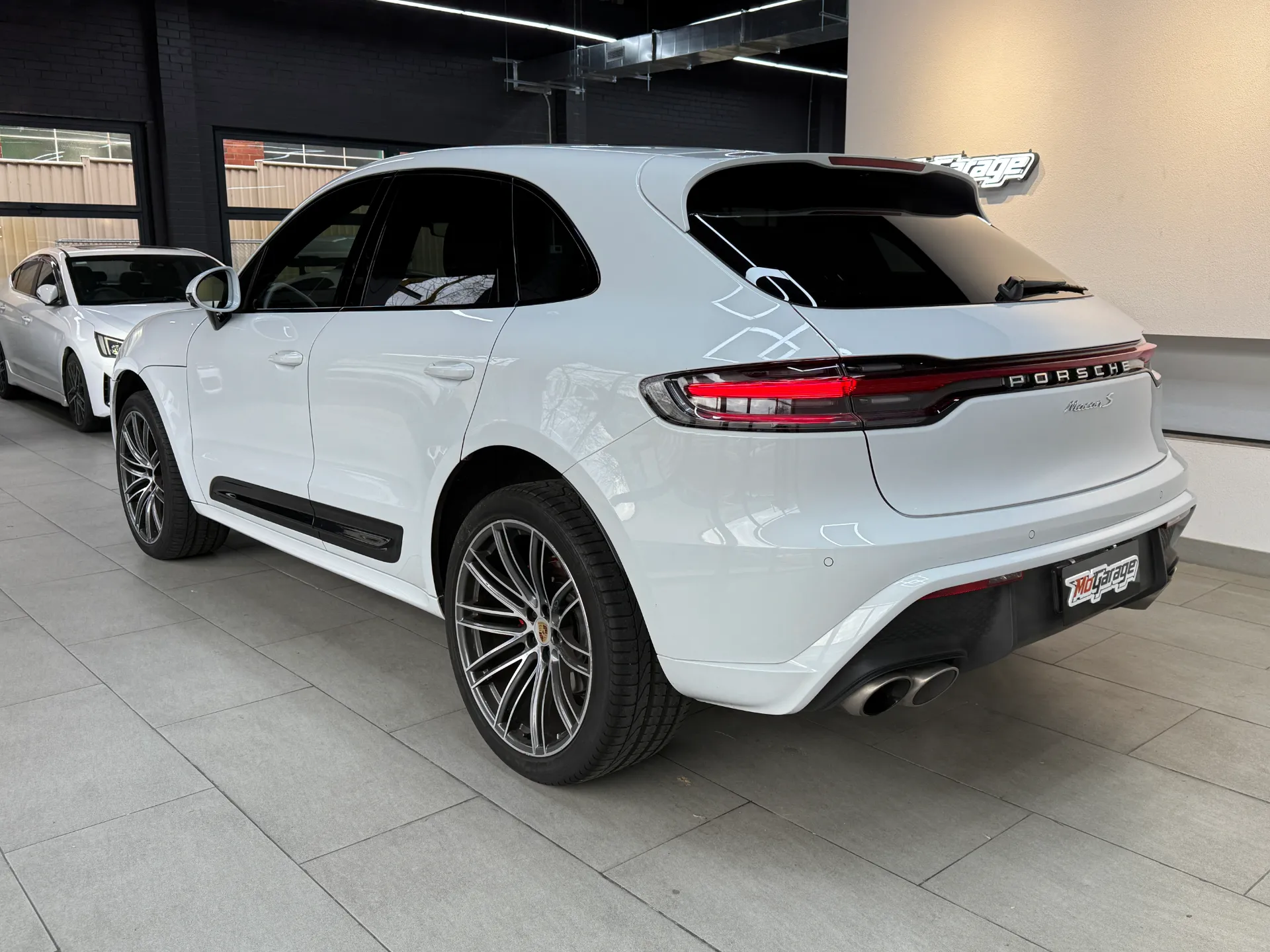 2024 Porsche Macan S 4