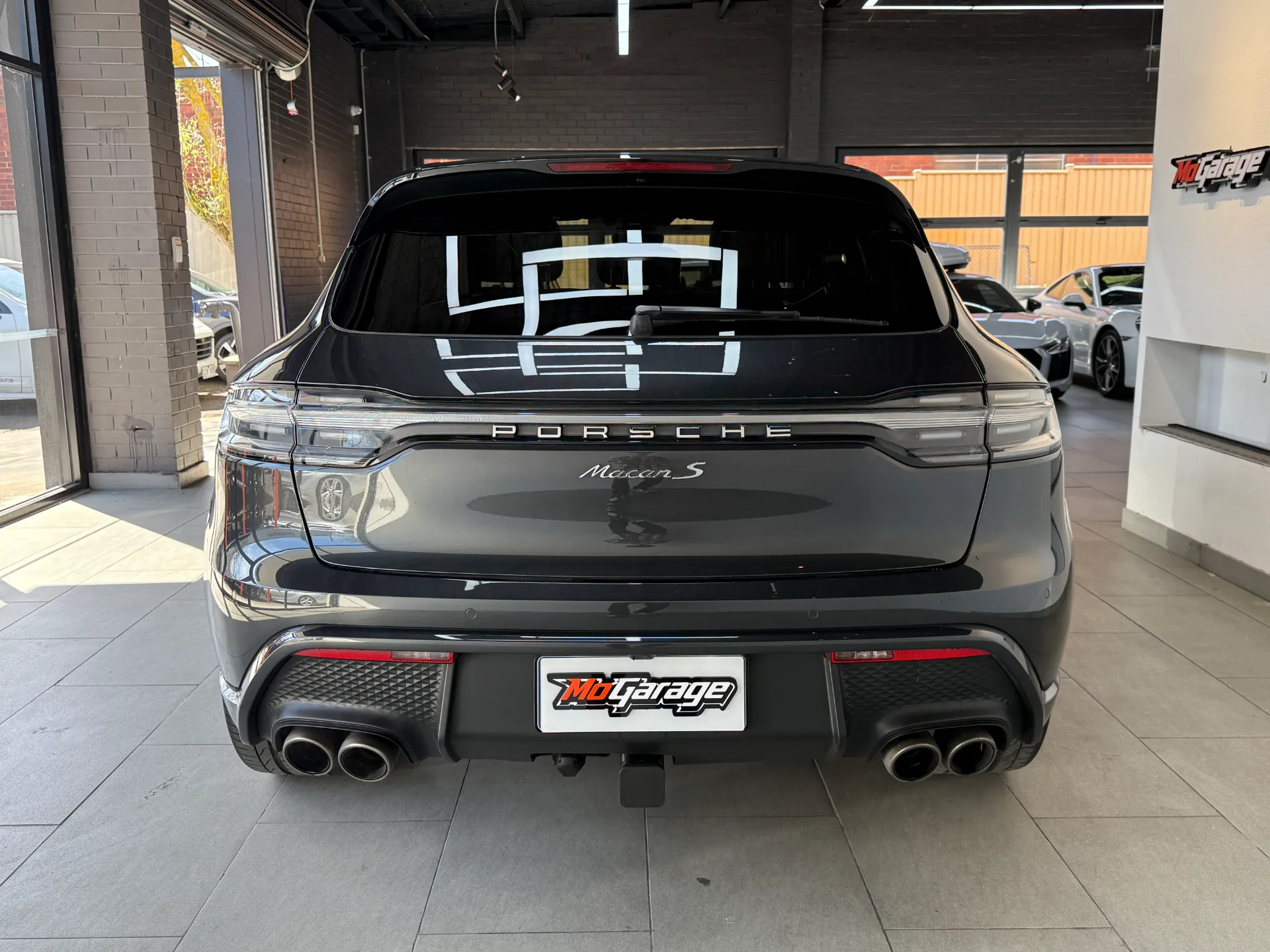 2022 Porsche Macan S 3