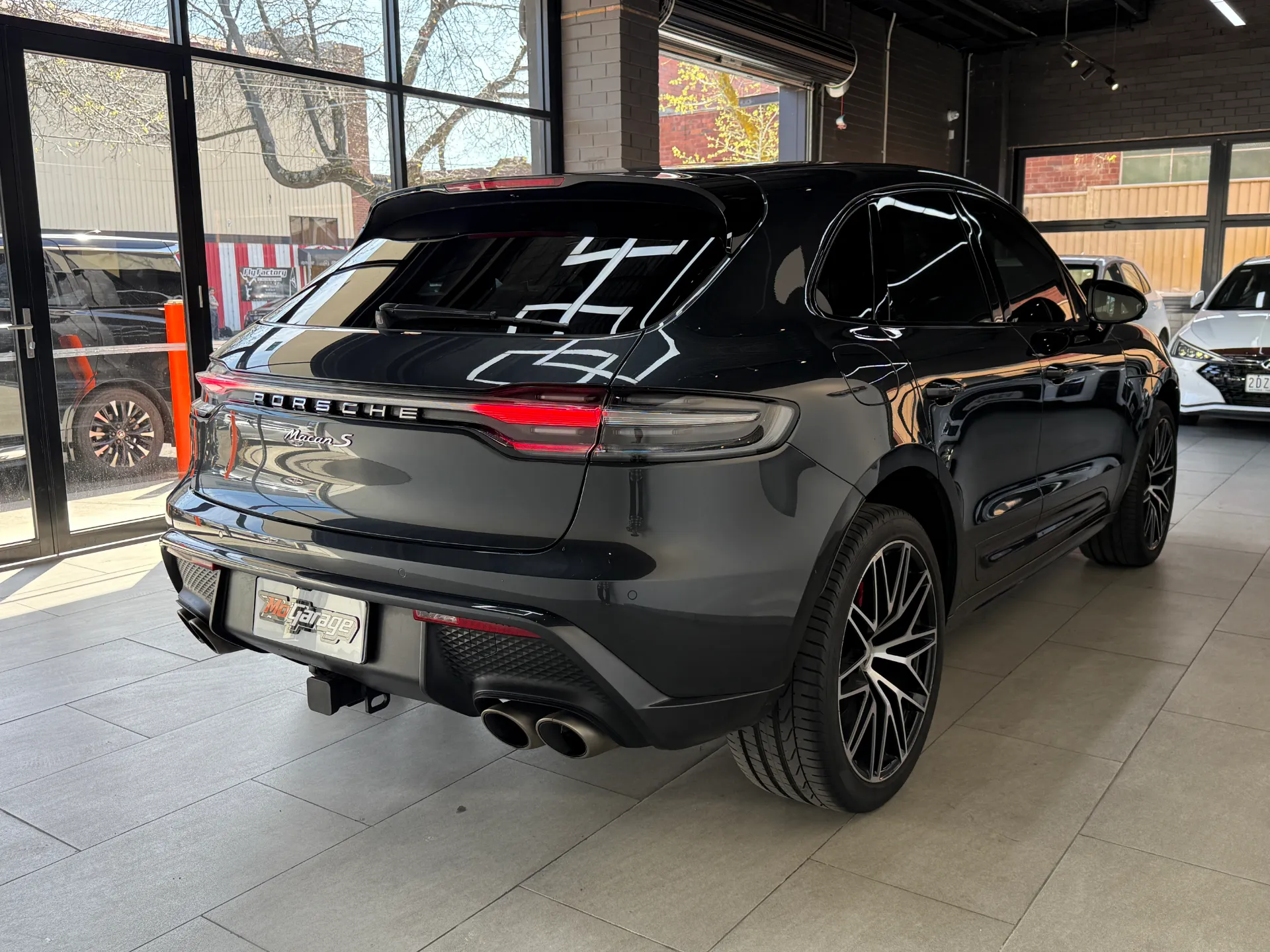 2022 Porsche Macan S 4