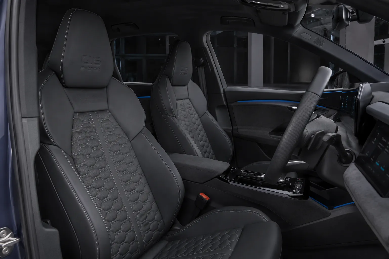 2024 Audi Q6 e-tron 0