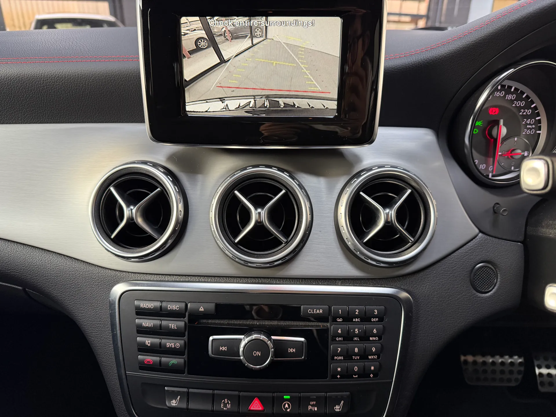 2015 Mercedes-Benz GLA200 6