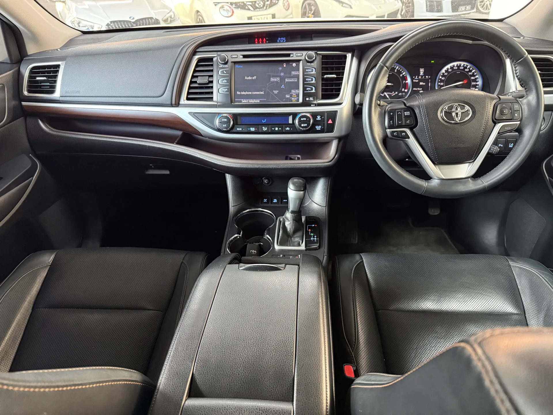 2015 Toyota KLUGER 5