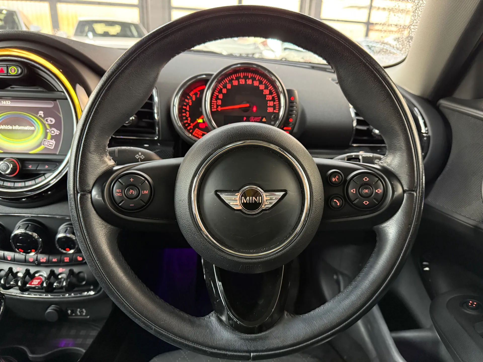 2017 MINI CLUBMAN 6