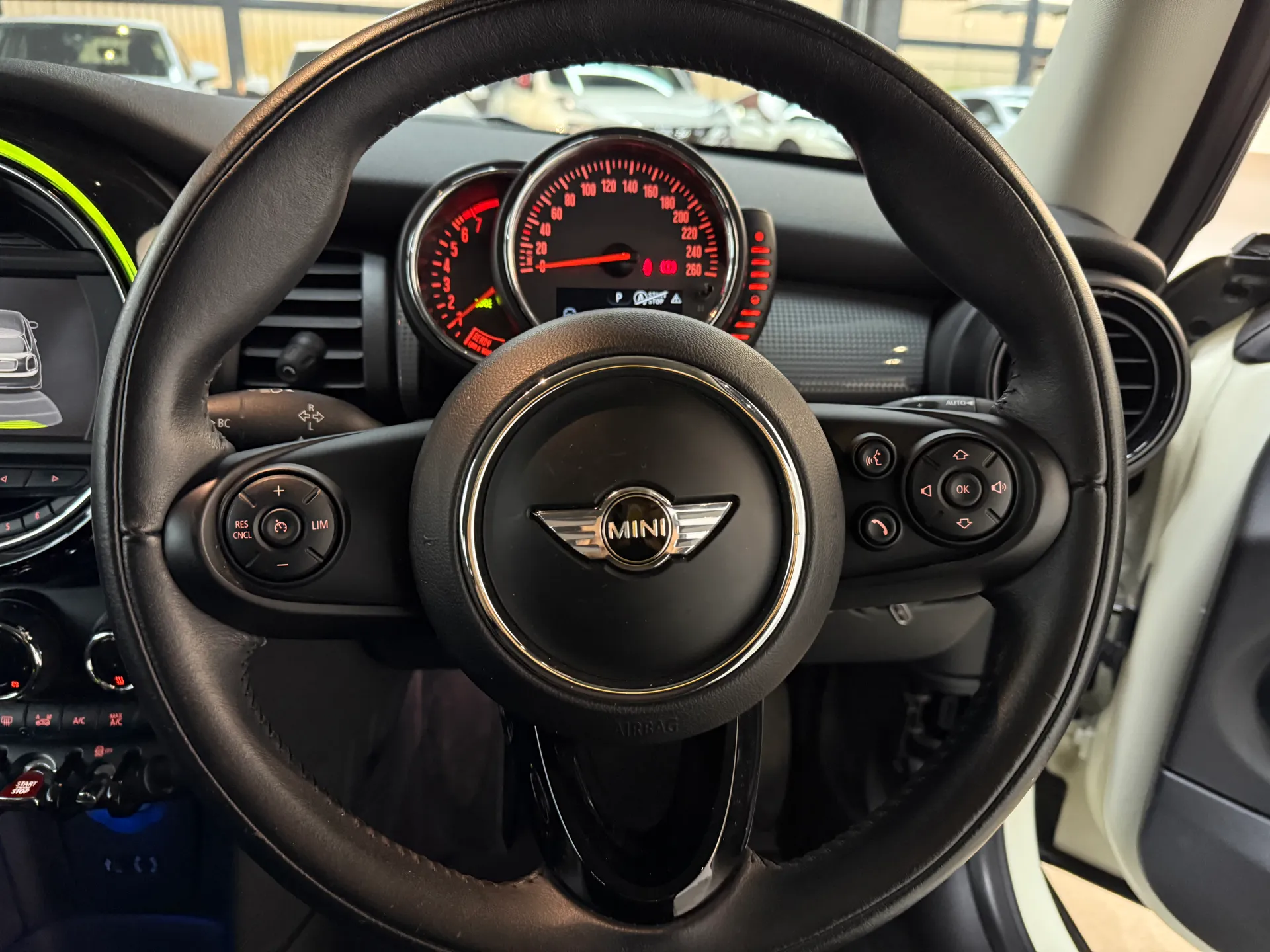 2016 MINI COOPER 6
