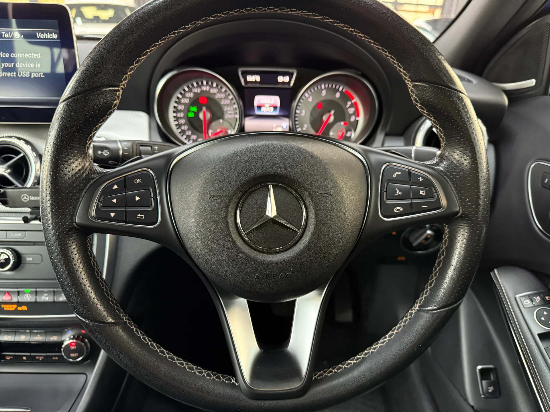 2017 Mercedes-Benz GLA250 6