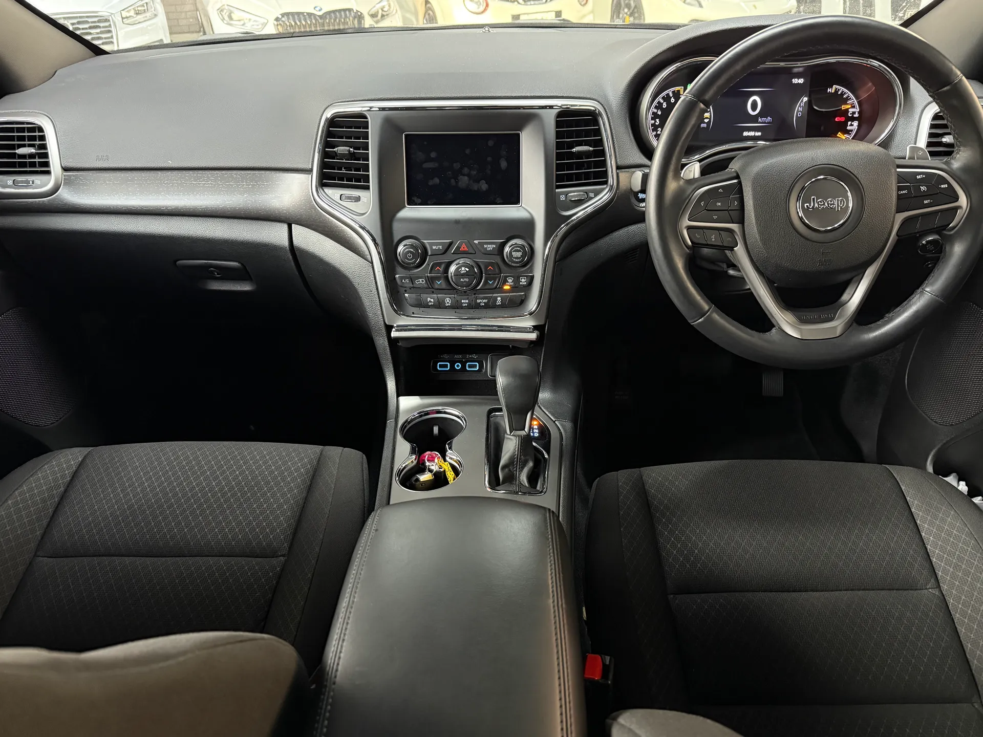 2018 Jeep GRAND CHEROKEE 5