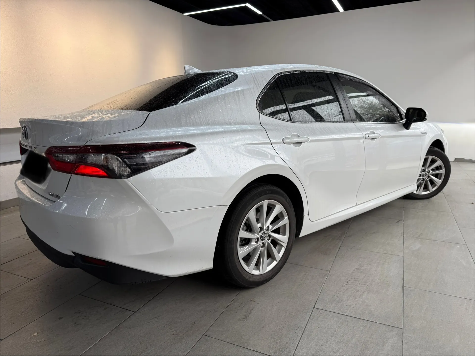 2021 Toyota CAMRY 3