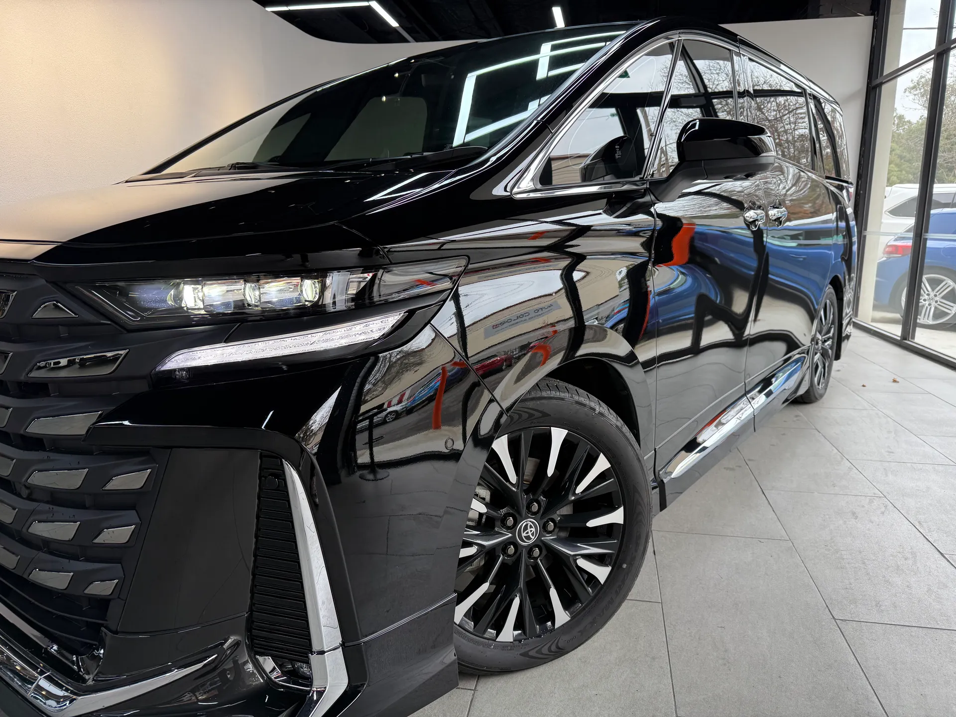 2023 Toyota VELLFIRE 2